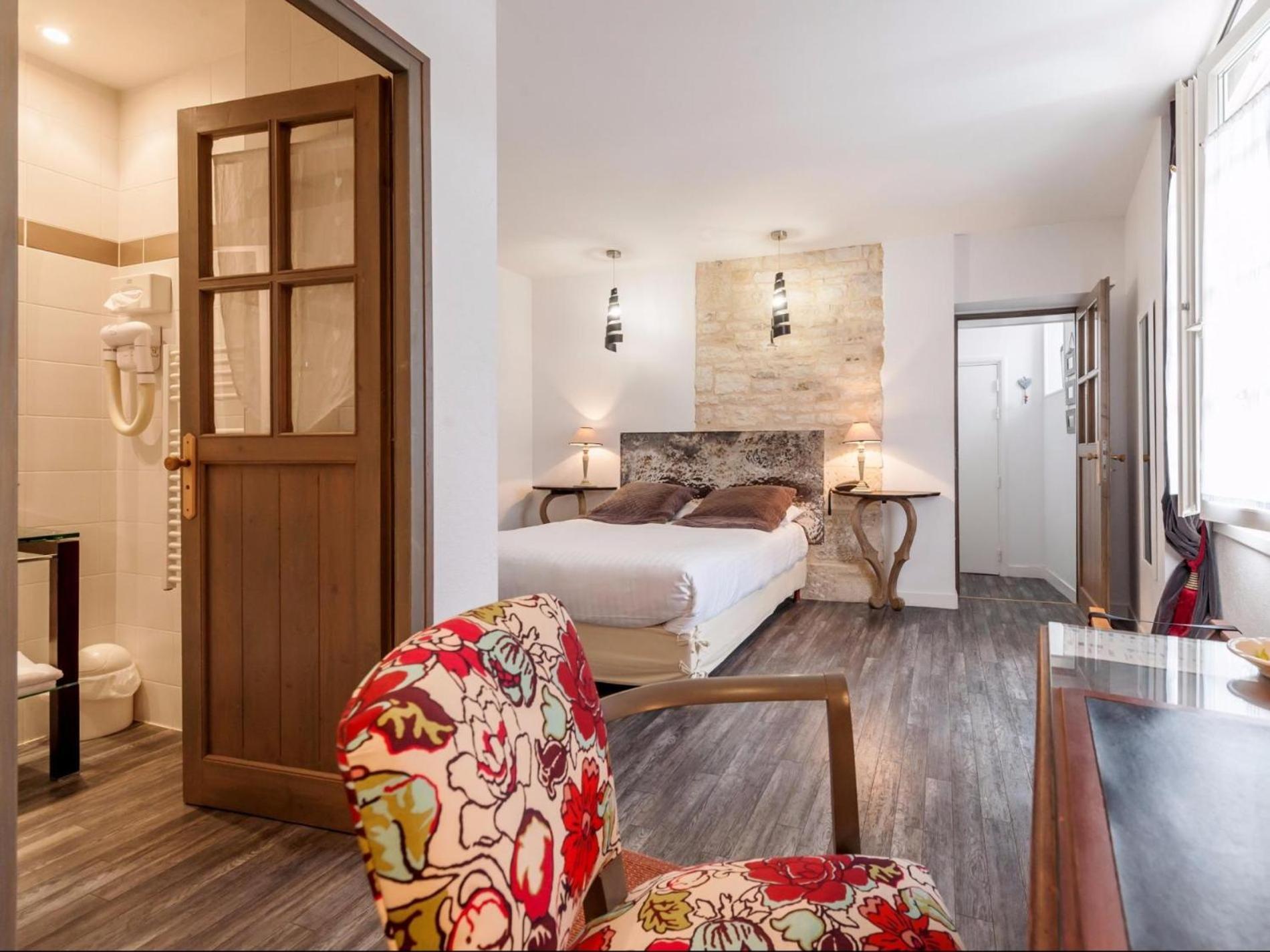 Hotel Logis Le Coulon