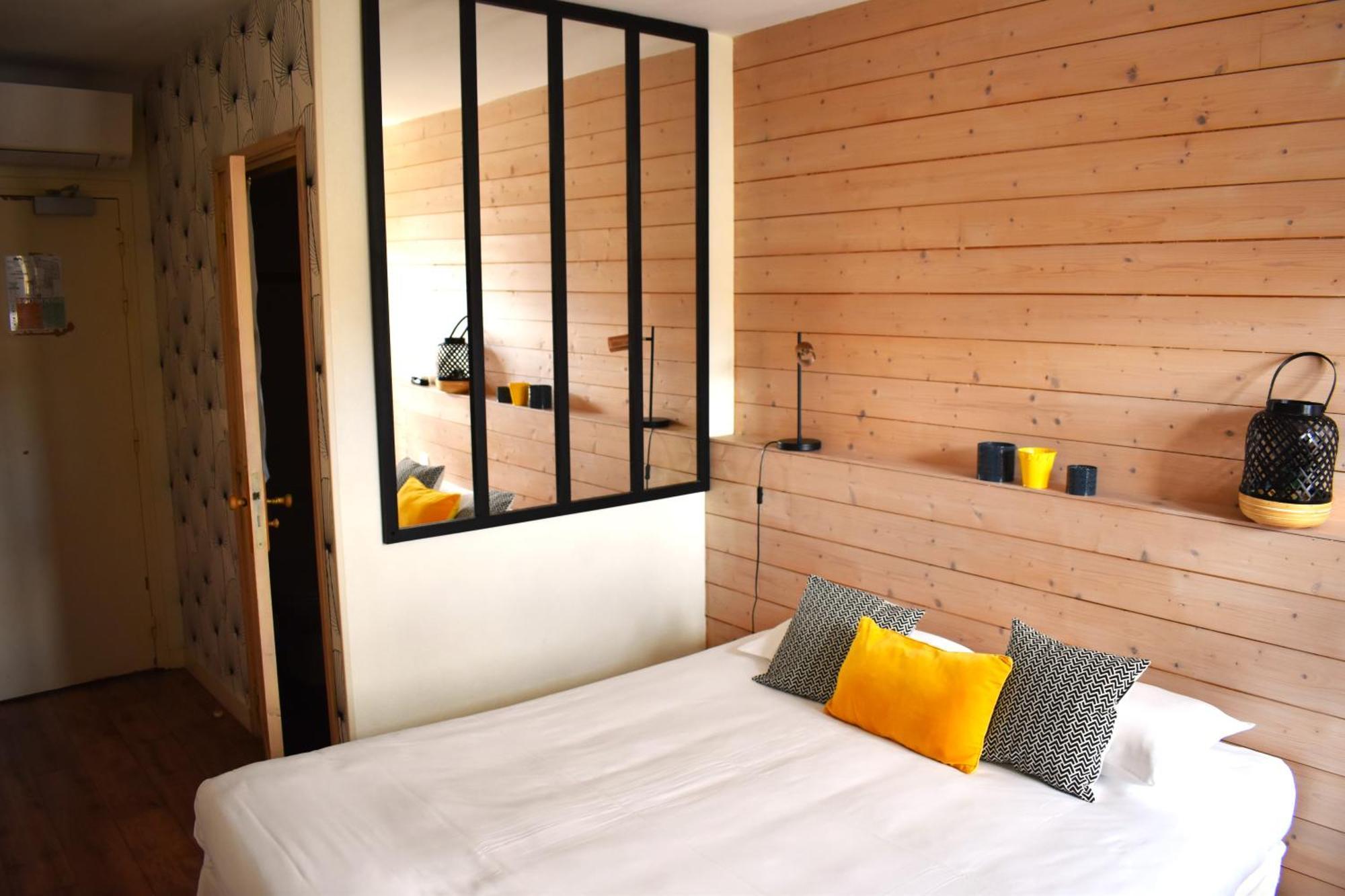 Hotel Logis Le Coulon
