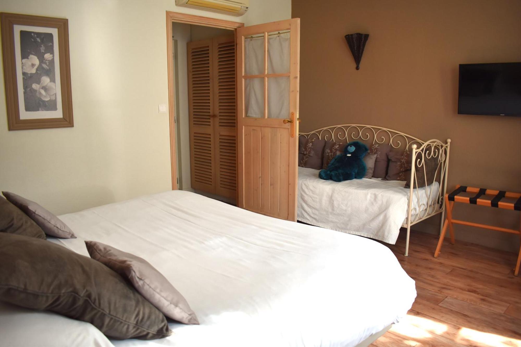Logis Le Hotel Coulon