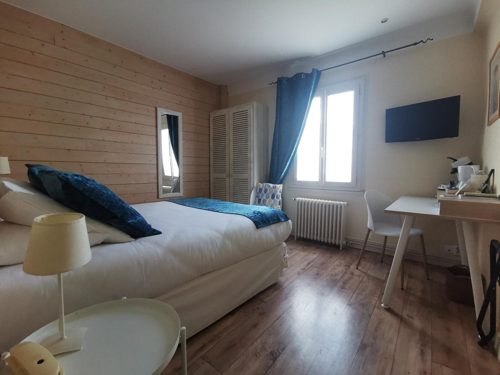 Hotel Logis Le Coulon
