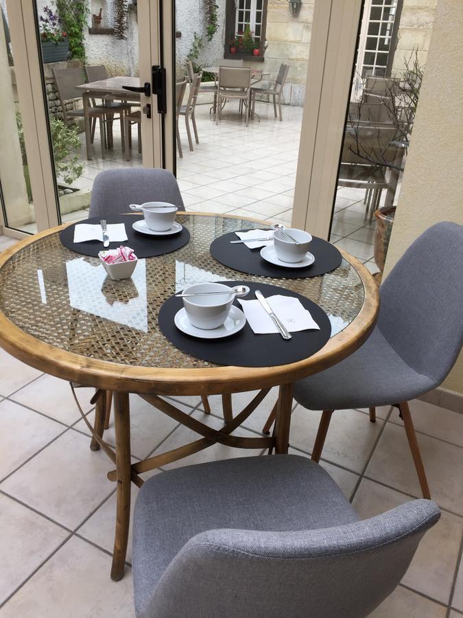 Logis Le Hotel Coulon